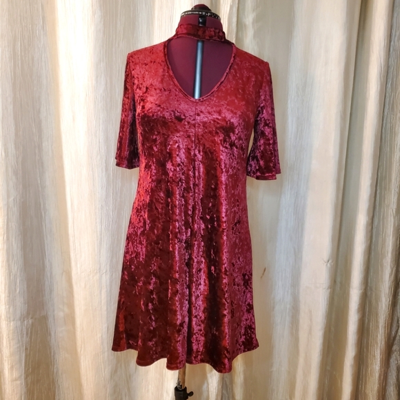 MMMMMM Maroon Velvet Flowey Dress - Picture 1 of 6